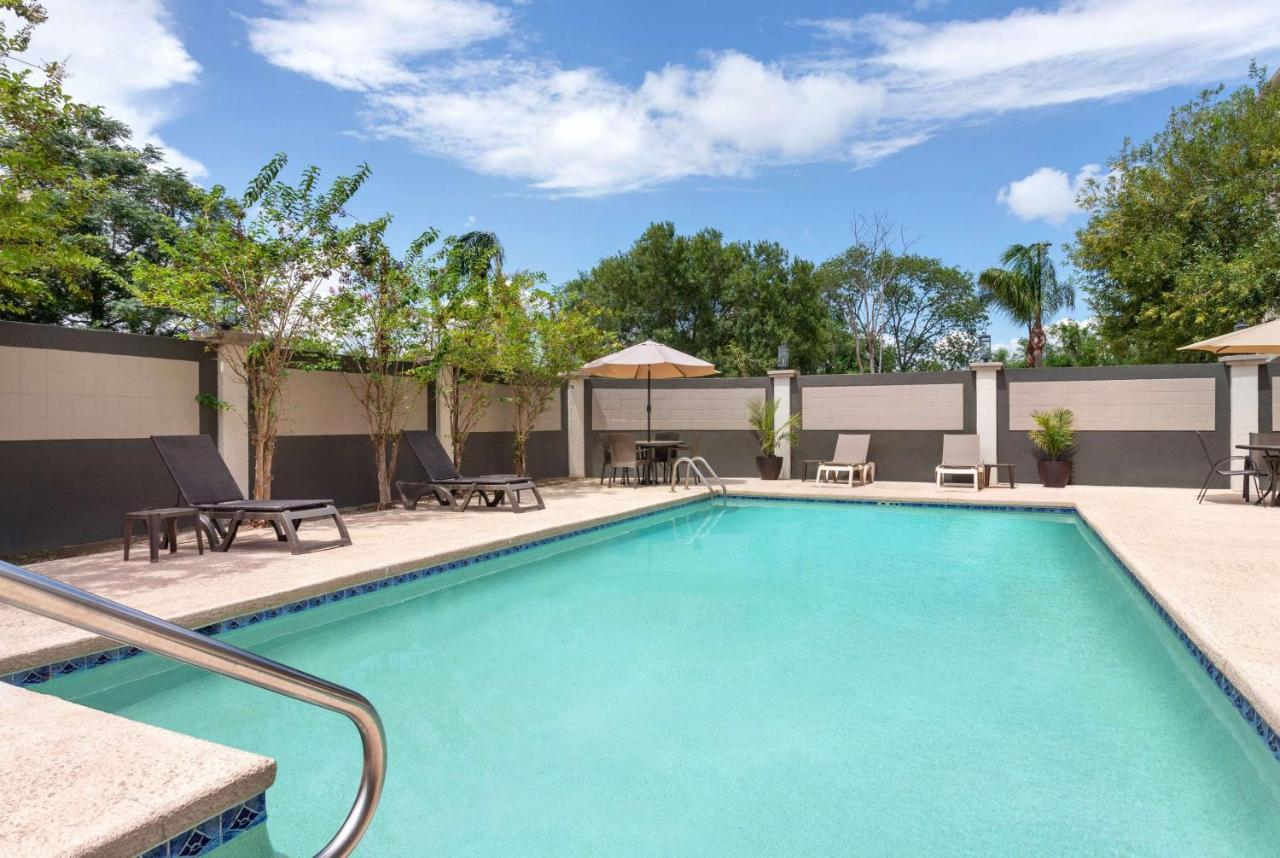 La Quinta By Wyndham Brownsville North Exteriör bild